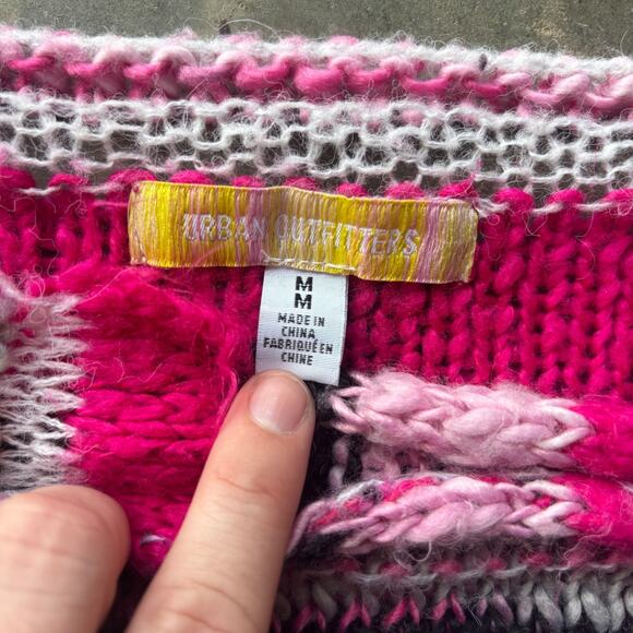 Urban Outfitters Beatrix Distressed Sweater Women's M Pink Striped Long Sleeve - Picture 4 of 9